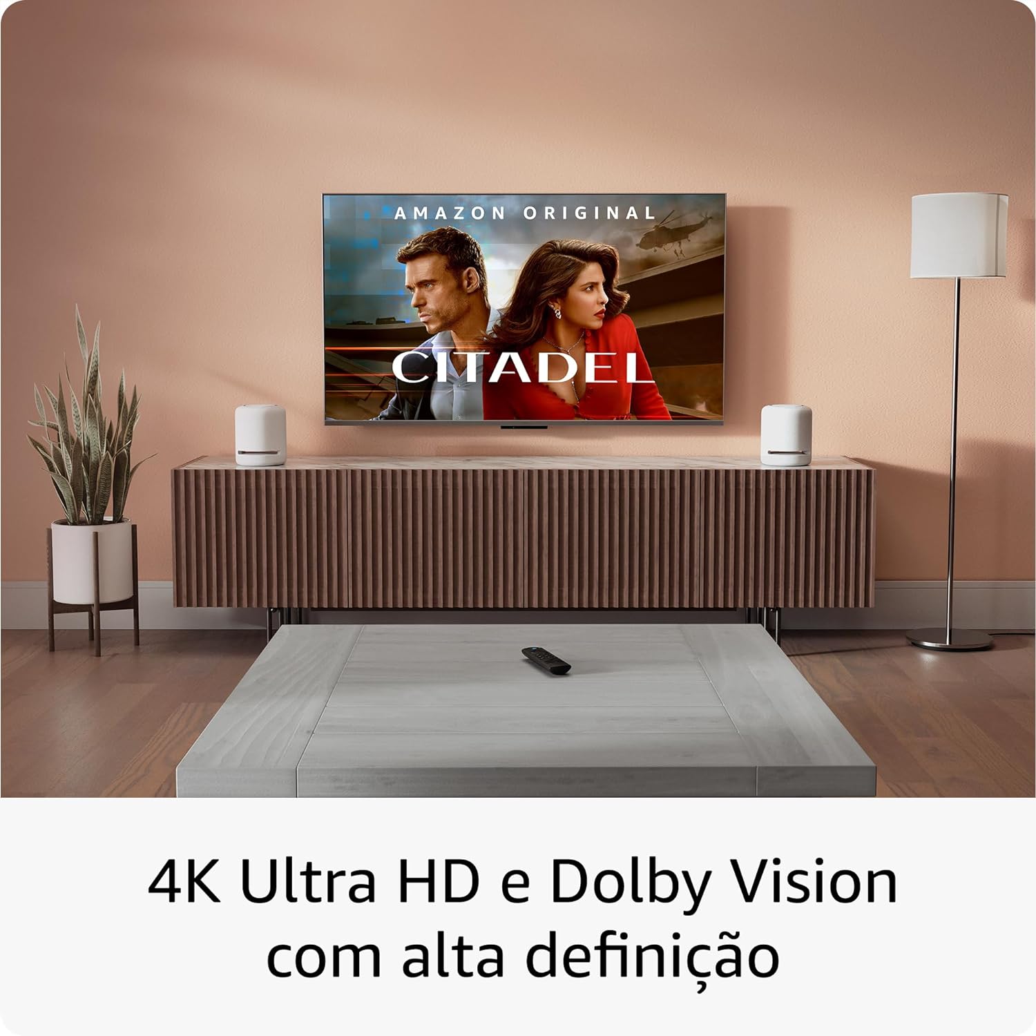 FIRE TV STICK COM CONTROLE REMOTO POR VOZ COM ALEXA (INCLUI COMANDOS DE TV) 4K - 2A GERAÇÃO