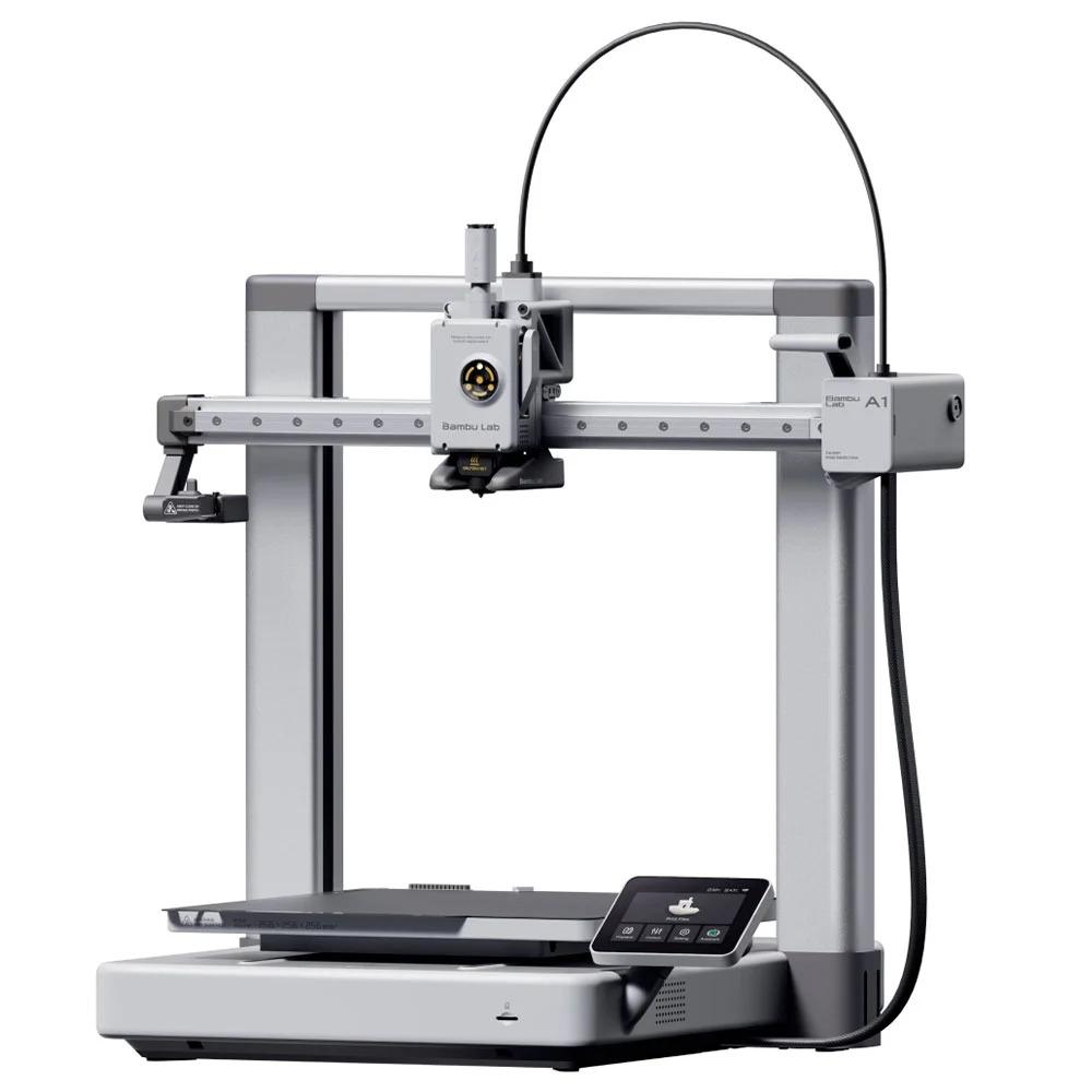 Impressora 3D Bambu Lab A1 com estrutura aberta em pórtico e mesa de impressão